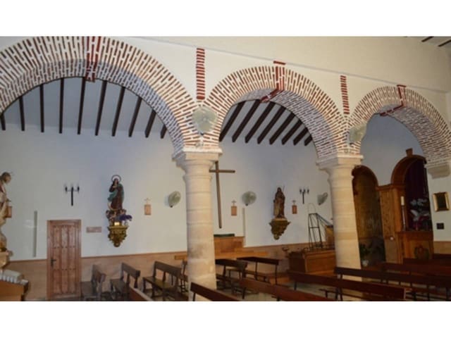 Działka budowlana na sprzedaż w Moclinejo - 219 900 € (Ref: 3831984)