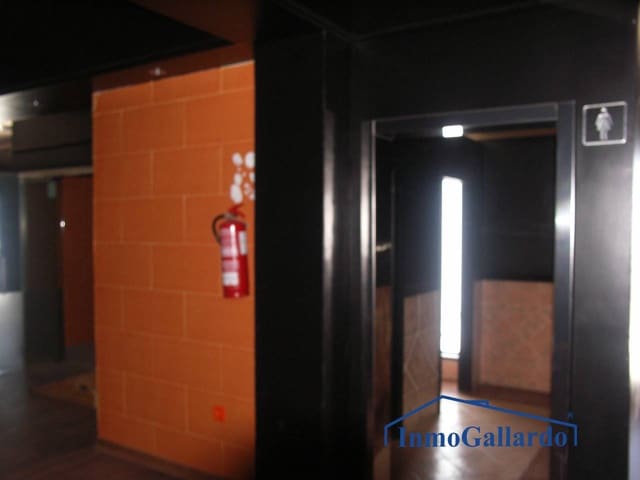 Erhverv til salg i Torre del Mar, Vélez-Málaga - € 1.500.000 (Ref: 4054110)