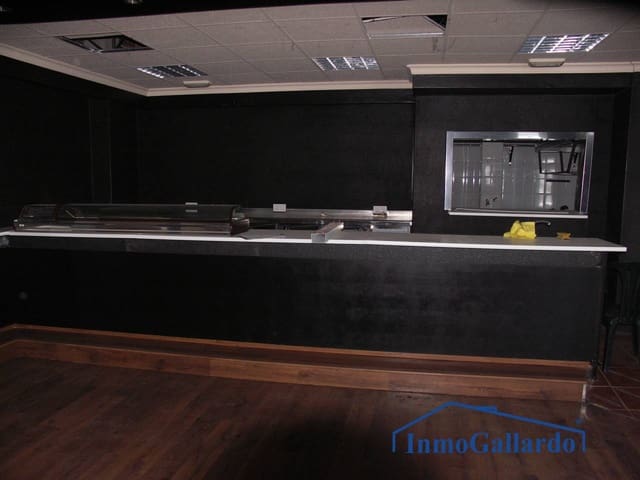 Erhverv til salg i Torre del Mar, Vélez-Málaga - € 1.500.000 (Ref: 4054110)