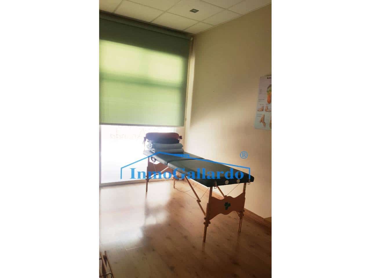 Kommersiell til salgs i Torre del Mar - € 152 000 (Ref: 4614012)