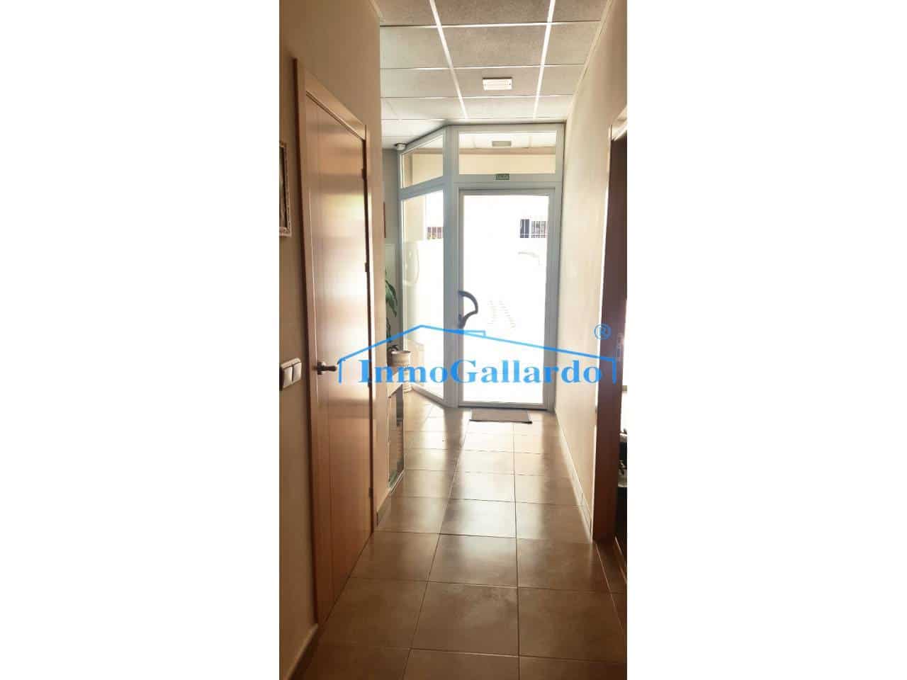 Kommersiell til salgs i Torre del Mar - € 152 000 (Ref: 4614012)