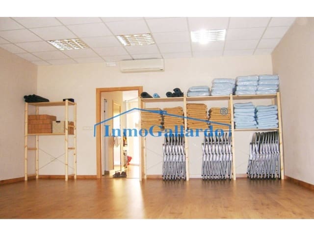 Erhverv til salg i Torre del Mar, Vélez-Málaga - € 152.000 (Ref: 4614012)