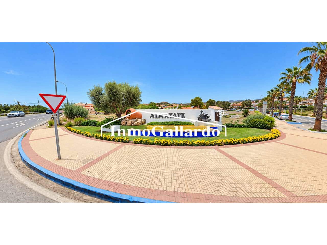 Commercial for sale in Almayate - € 330,000 (Ref: 4616485)