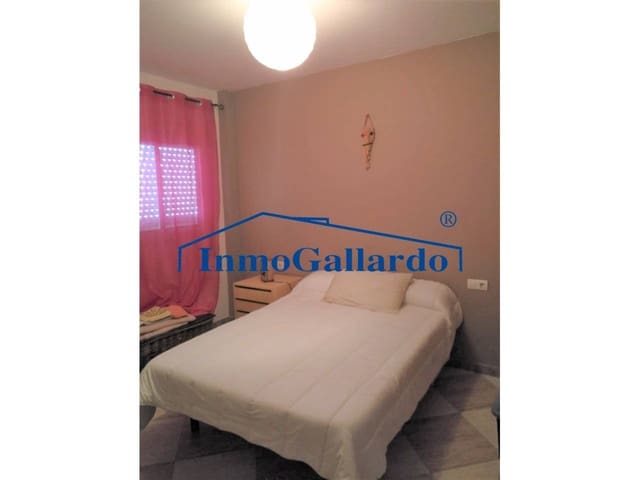Apartamento de 4 habitaciones en Canillas de Aceituno en venta con garaje - 190.900 € (Ref: 4696164)