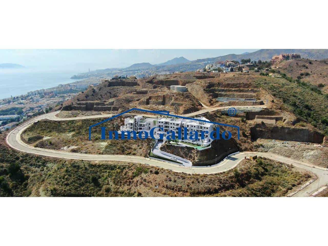 Piso de 2 habitaciones en Rincón de la Victoria en venta con piscina garaje - 384.000 € (Ref: 5827127)