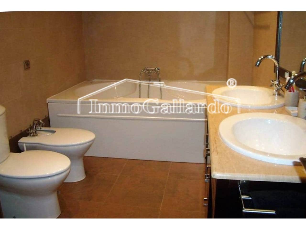 10 soveværelse Villa til salg i Rincon de la Victoria med swimmingpool garage - € 736.700 (Ref: 5840399)