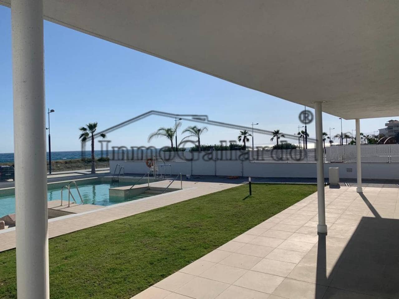 2 soverom Penthouse til salgs i Torrox-Costa med svømmebasseng garasje - € 549 900 (Ref: 5859201)