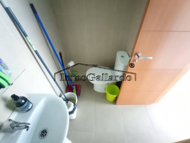 Commercieel te huur in Rincón de la Victoria - € 550 (Ref: 6036886)