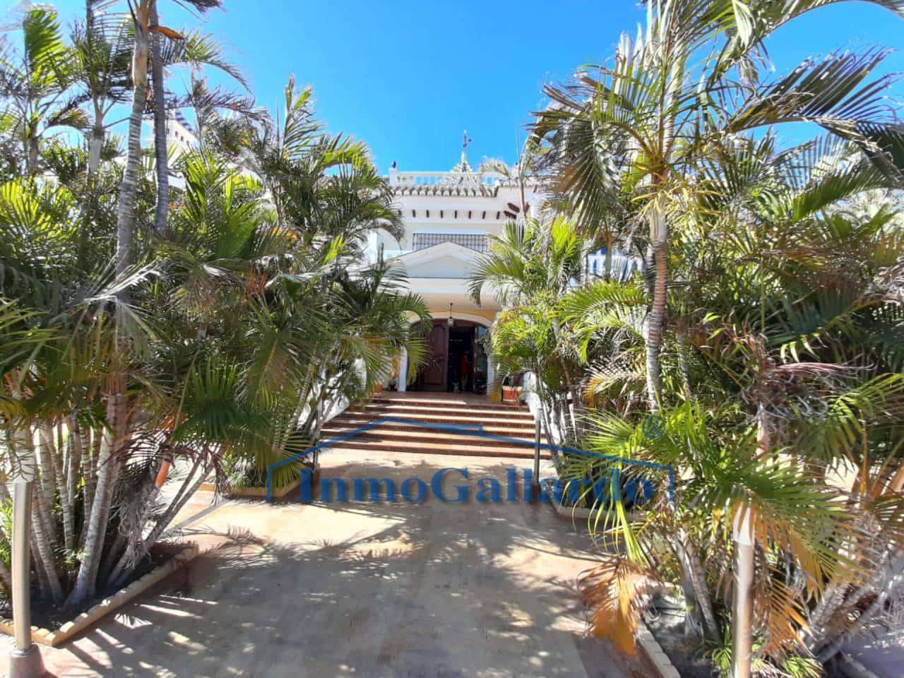 9 soveværelse Villa til salg i Torre del Mar med swimmingpool garage - € 1.540.000 (Ref: 6214968)