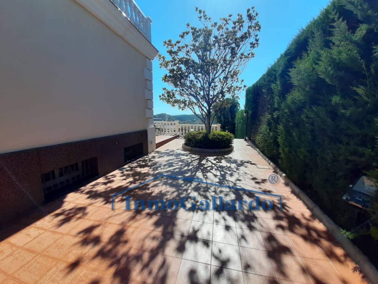 9 soveværelse Villa til salg i Torre del Mar med swimmingpool garage - € 1.540.000 (Ref: 6214968)