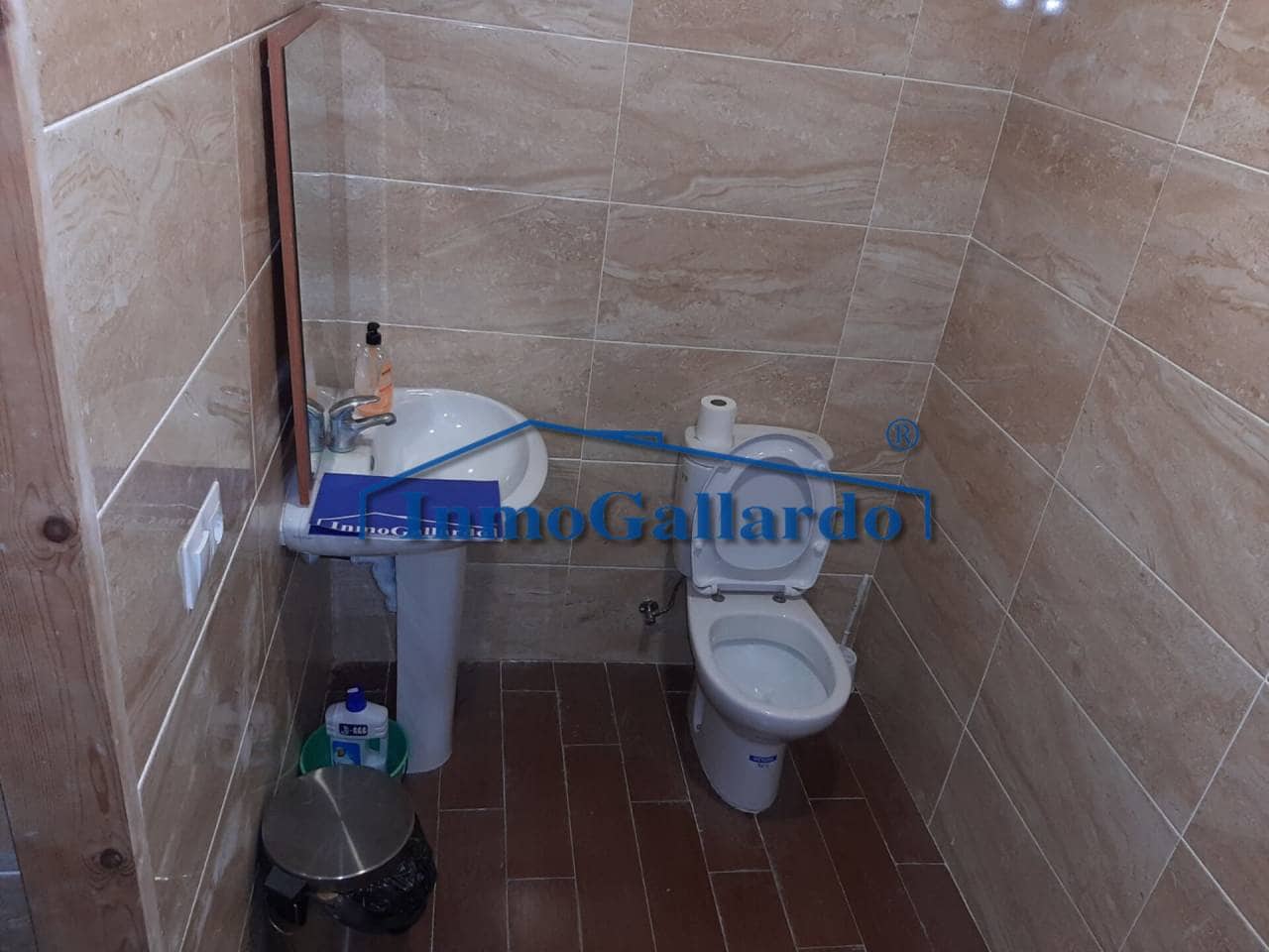 Kommersiell til leie i Velez-Malaga - € 800 (Ref: 6236658)