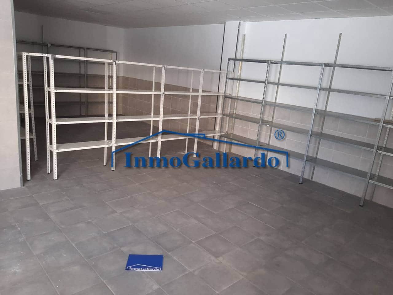 Kommersiell til leie i Velez-Malaga - € 800 (Ref: 6236658)