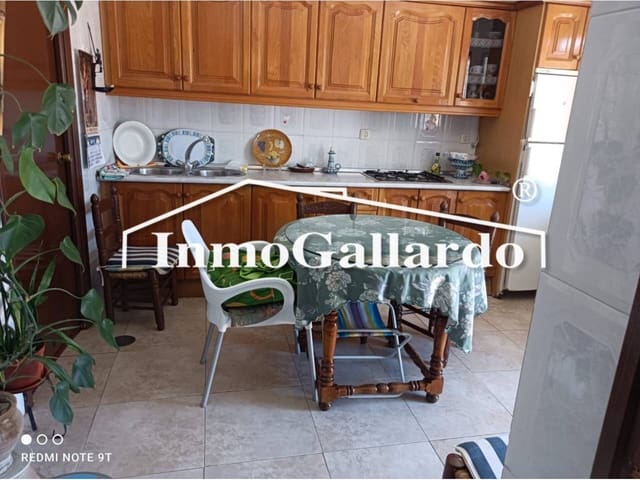 4 makuuhuone Omakotitalo myytävänä paikassa Benamargosa - 315 000 € (Ref: 6327379)