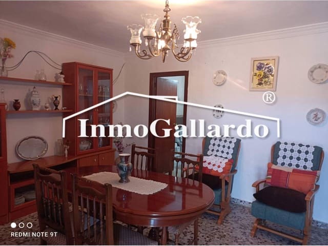 4 makuuhuone Omakotitalo myytävänä paikassa Benamargosa - 315 000 € (Ref: 6327379)