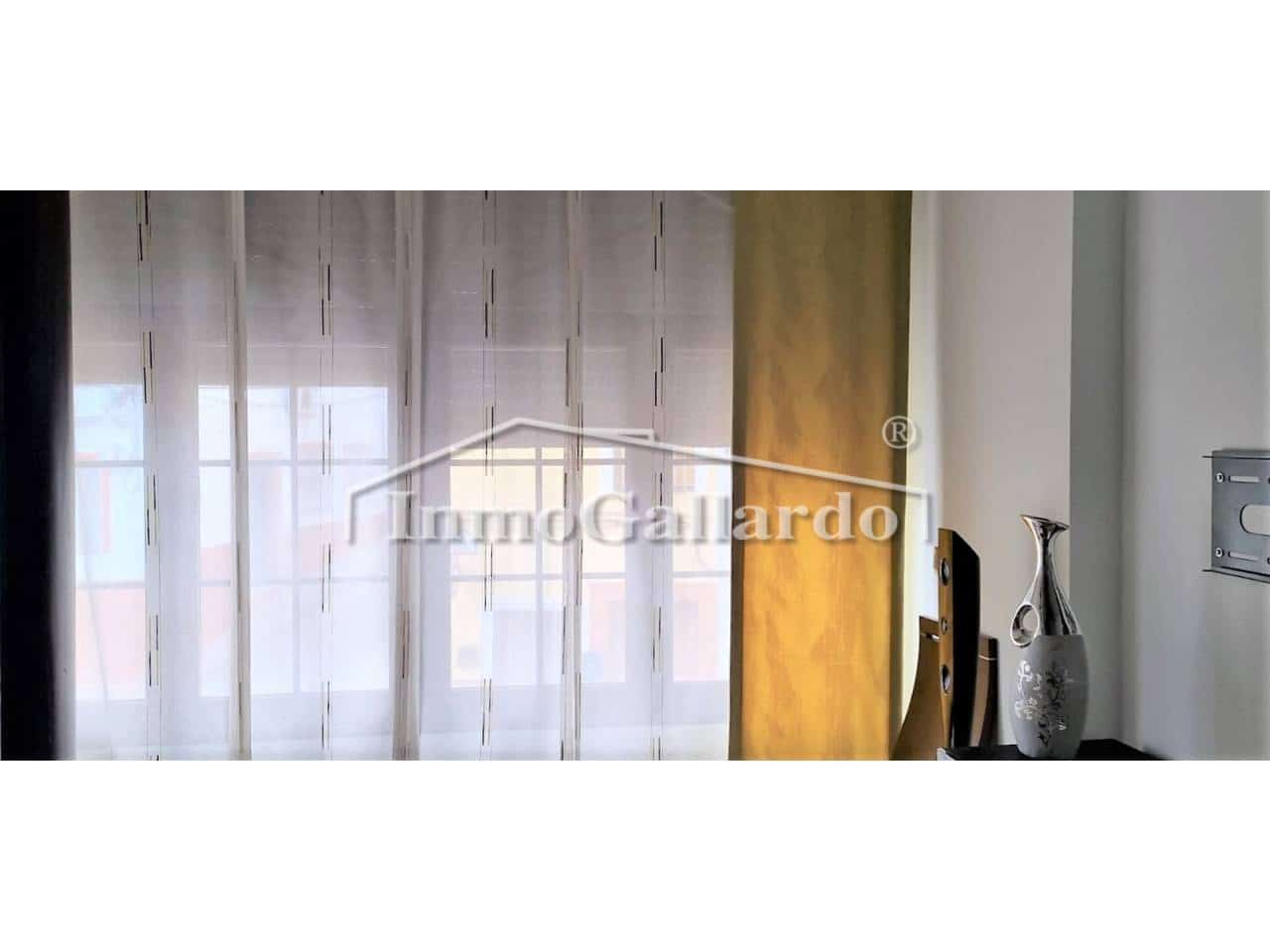 3 quarto Casa em Banda para venda em Cuevas de San Marcos com garagem - 124 900 € (Ref: 6584840)