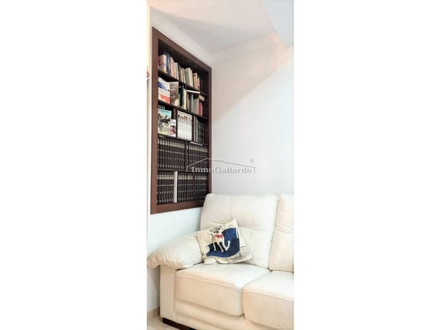 3 quarto Casa em Banda para venda em Cuevas de San Marcos com garagem - 124 900 € (Ref: 6584840)