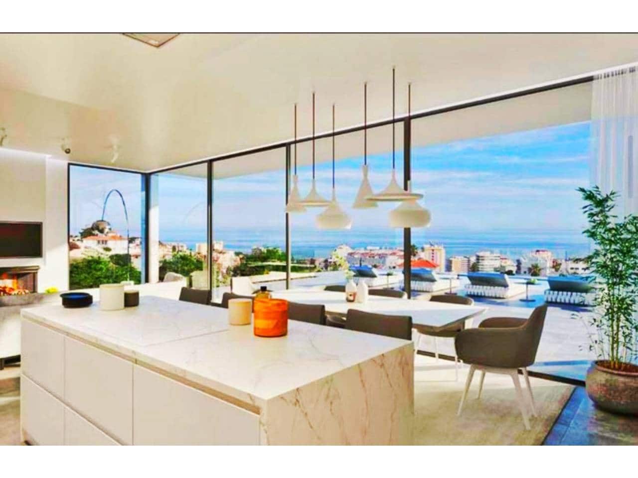 4 chambre Maison de Ville à vendre à Fuengirola avec piscine garage - 1 595 000 € (Ref: 6892807)