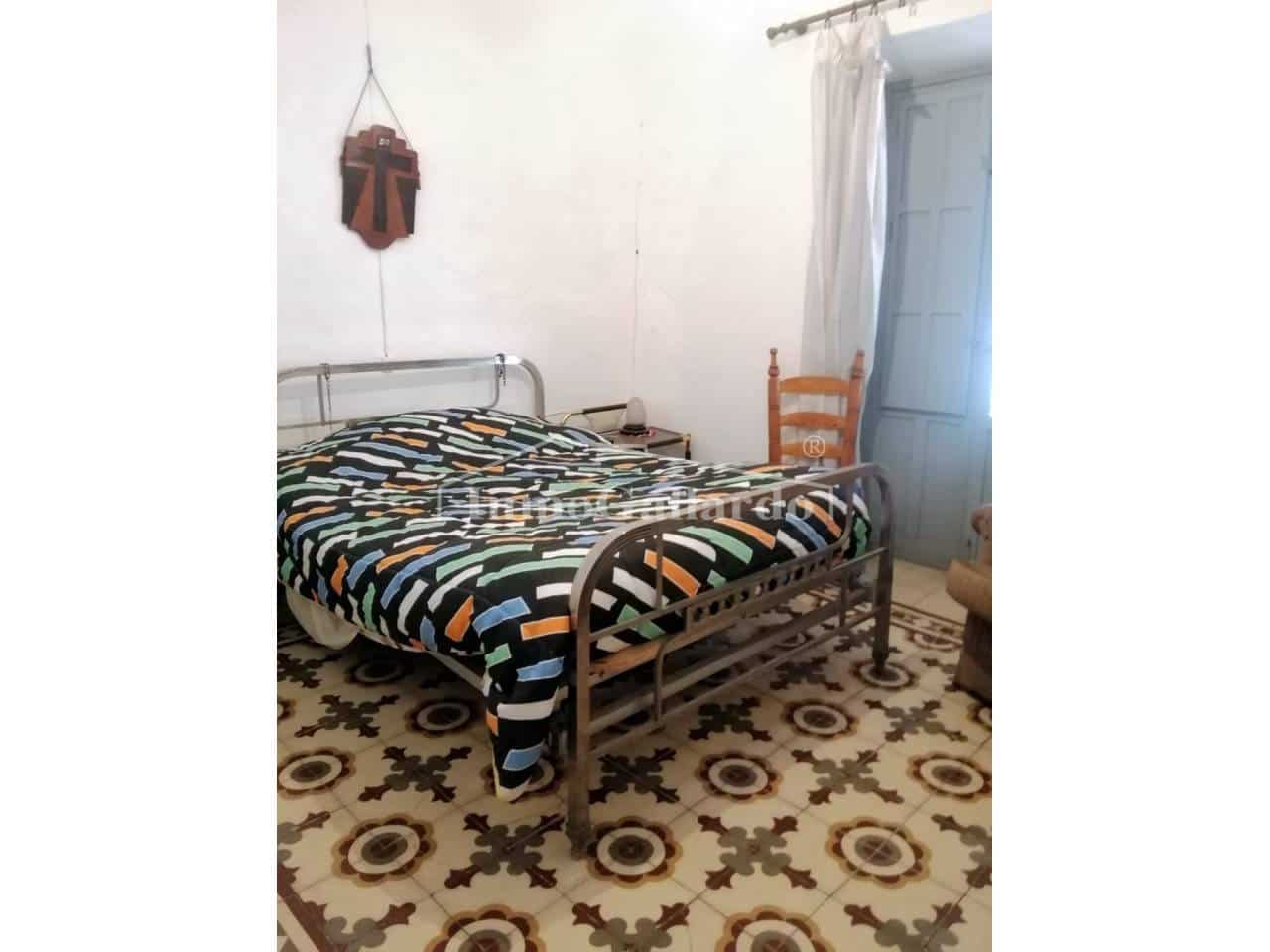 6 soveværelse Byhus til salg i Archidona - € 109.000 (Ref: 7209709)