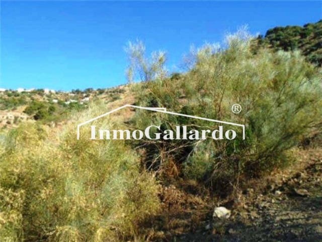 Ubebygd land til salgs i Pinares de San Antón, Málaga by - € 120 000 (Ref: 7325443)