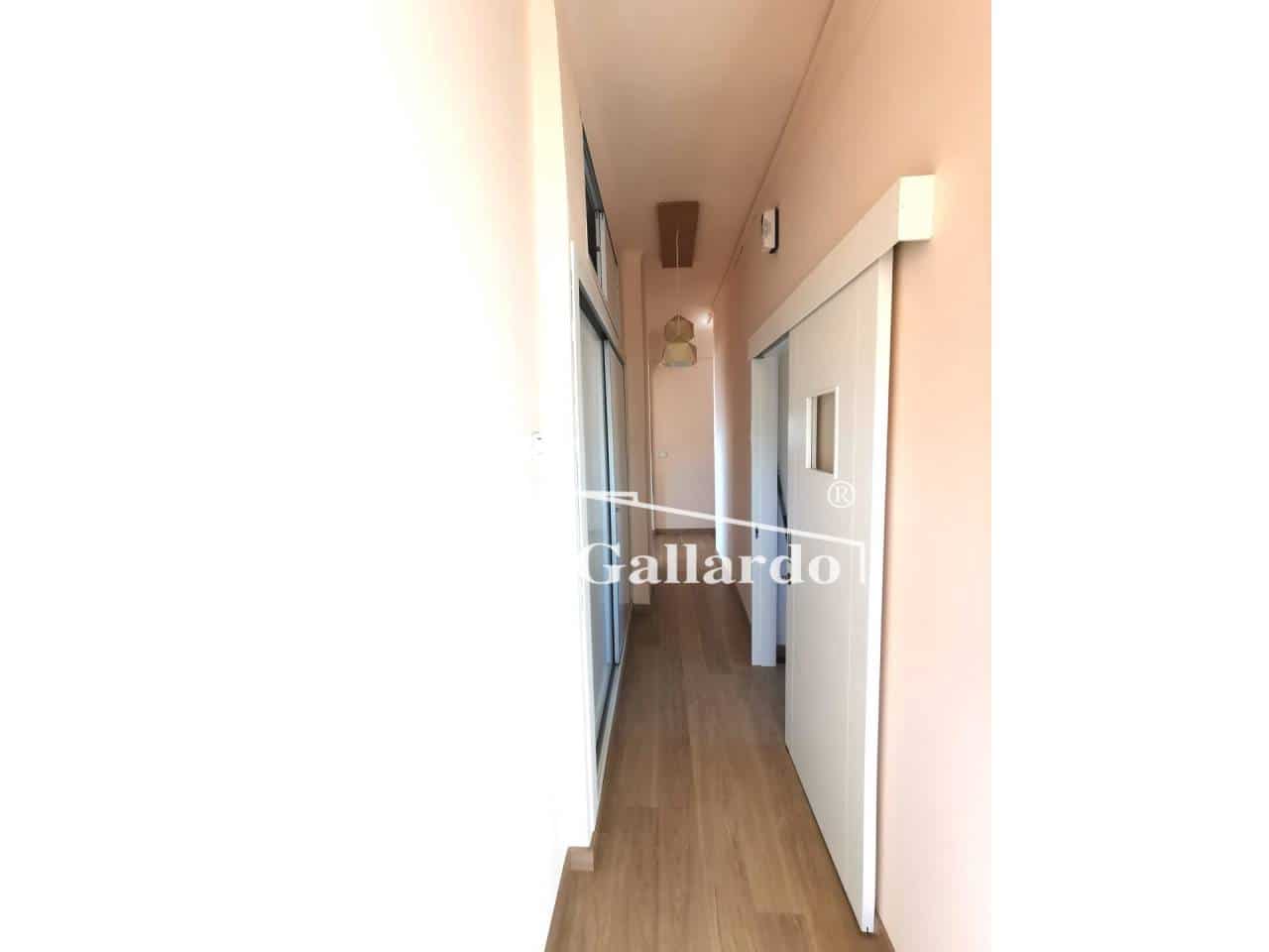 6 sypialnia Penthouse na sprzedaż w Miasto Malaga - 600 000 € (Ref: 7366279)