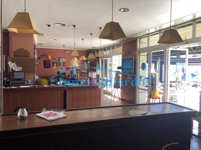 2 soveværelse Erhverv til salg i Vélez-Málaga med garage - € 570.000 (Ref: 7560382)