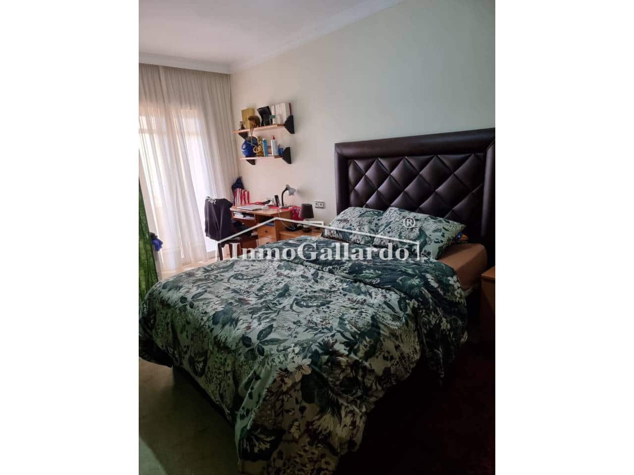 4 soveværelse Rækkehus til salg i Velez-Malaga med swimmingpool garage - € 425.000 (Ref: 7587336)