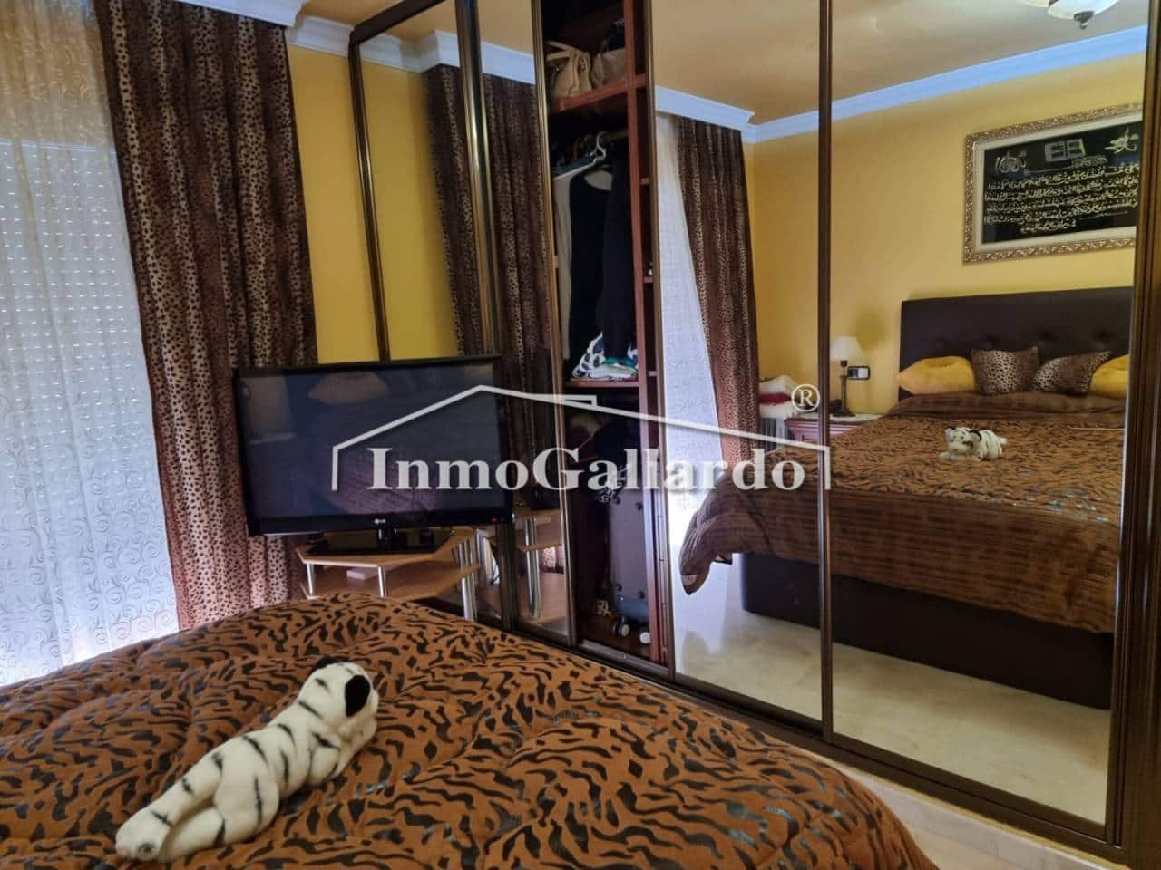 4 soveværelse Rækkehus til salg i Velez-Malaga med swimmingpool garage - € 425.000 (Ref: 7587336)