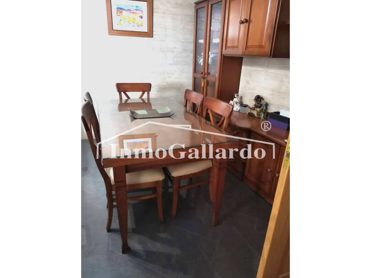 5 soveværelse Villa til salg i Sayalonga med garage - € 249.520 (Ref: 7695356)