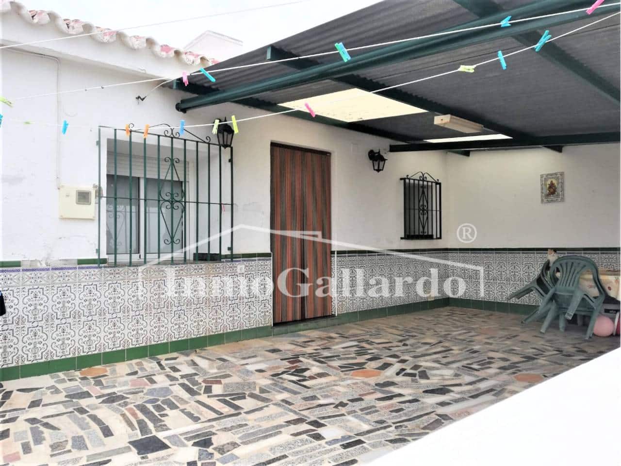 4 bedroom Finca/Country House for sale in Almayate with garage - € 270,450 (Ref: 7752671)