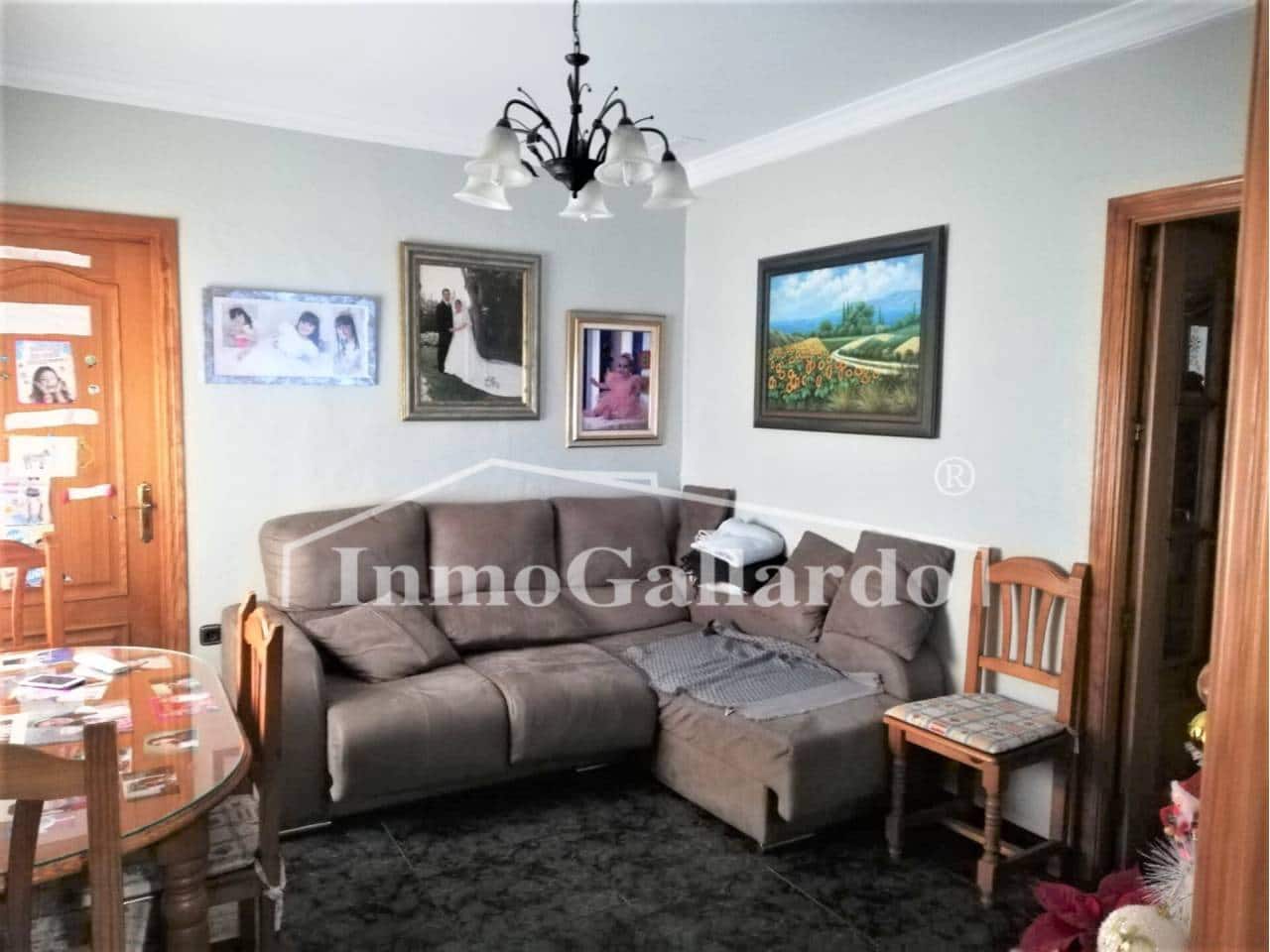 4 bedroom Finca/Country House for sale in Almayate with garage - € 270,450 (Ref: 7752671)