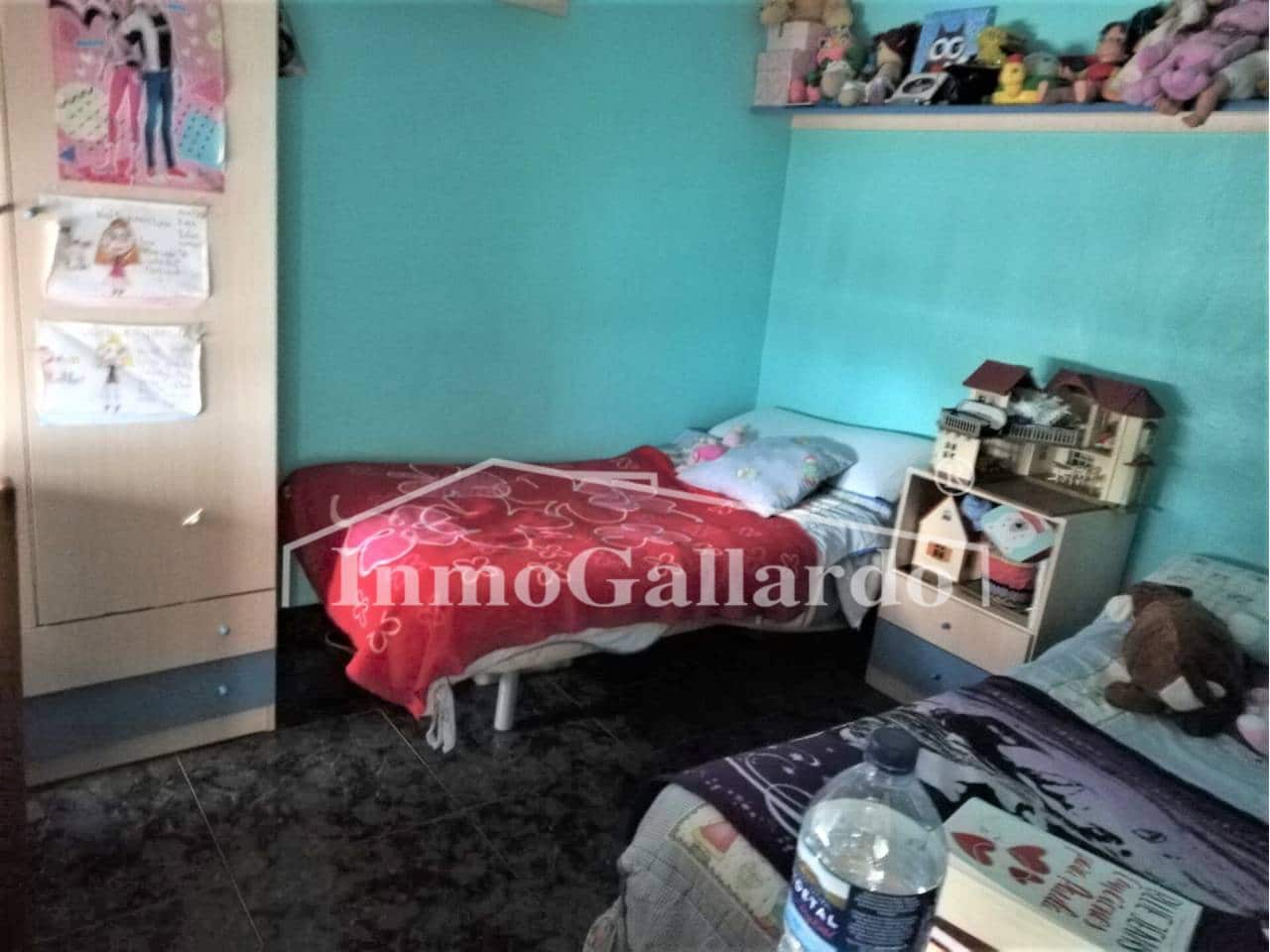 4 bedroom Finca/Country House for sale in Almayate with garage - € 270,450 (Ref: 7752671)