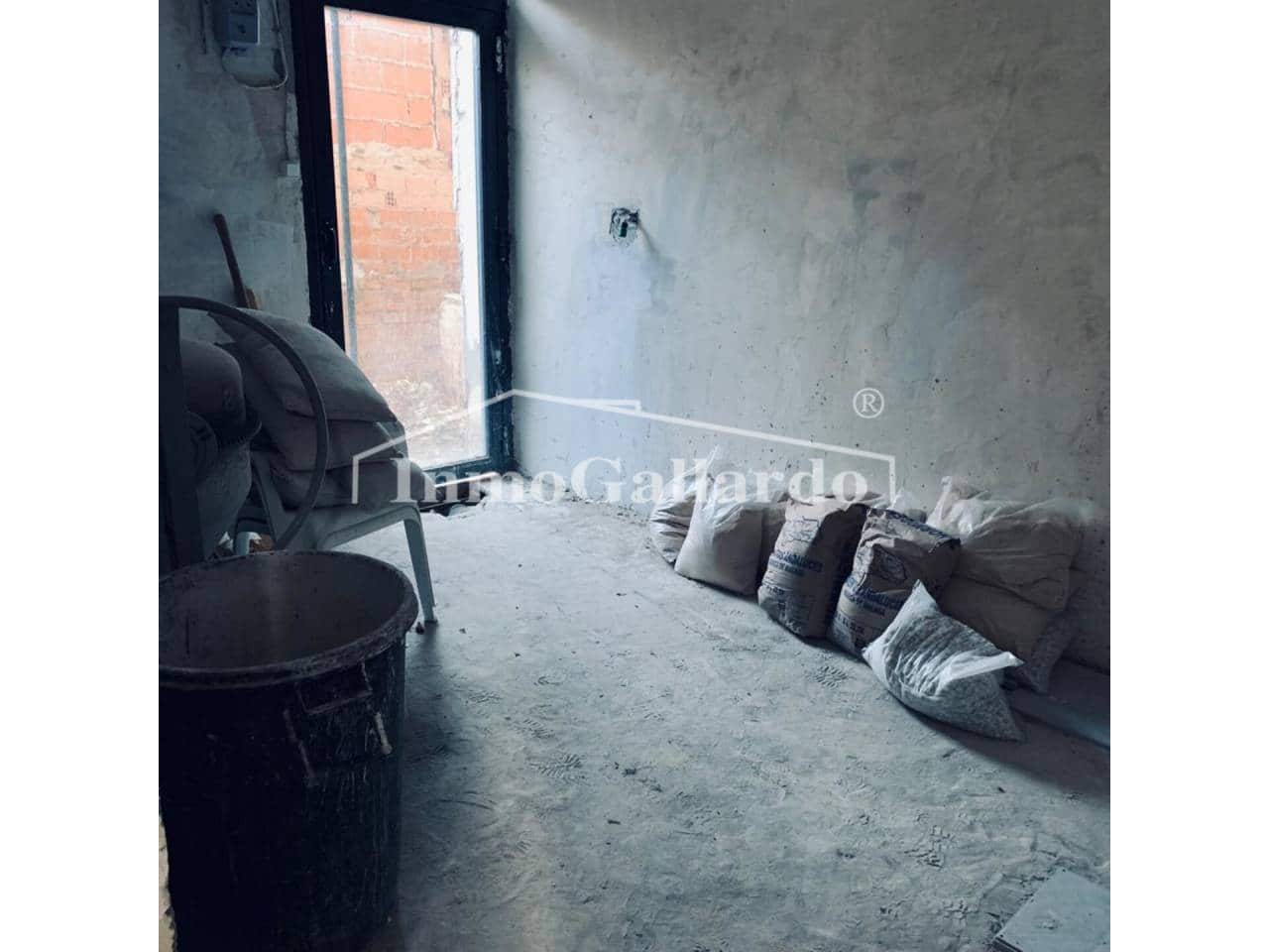 Erhverv til leje i Malaga by - € 2.000 (Ref: 7898337)