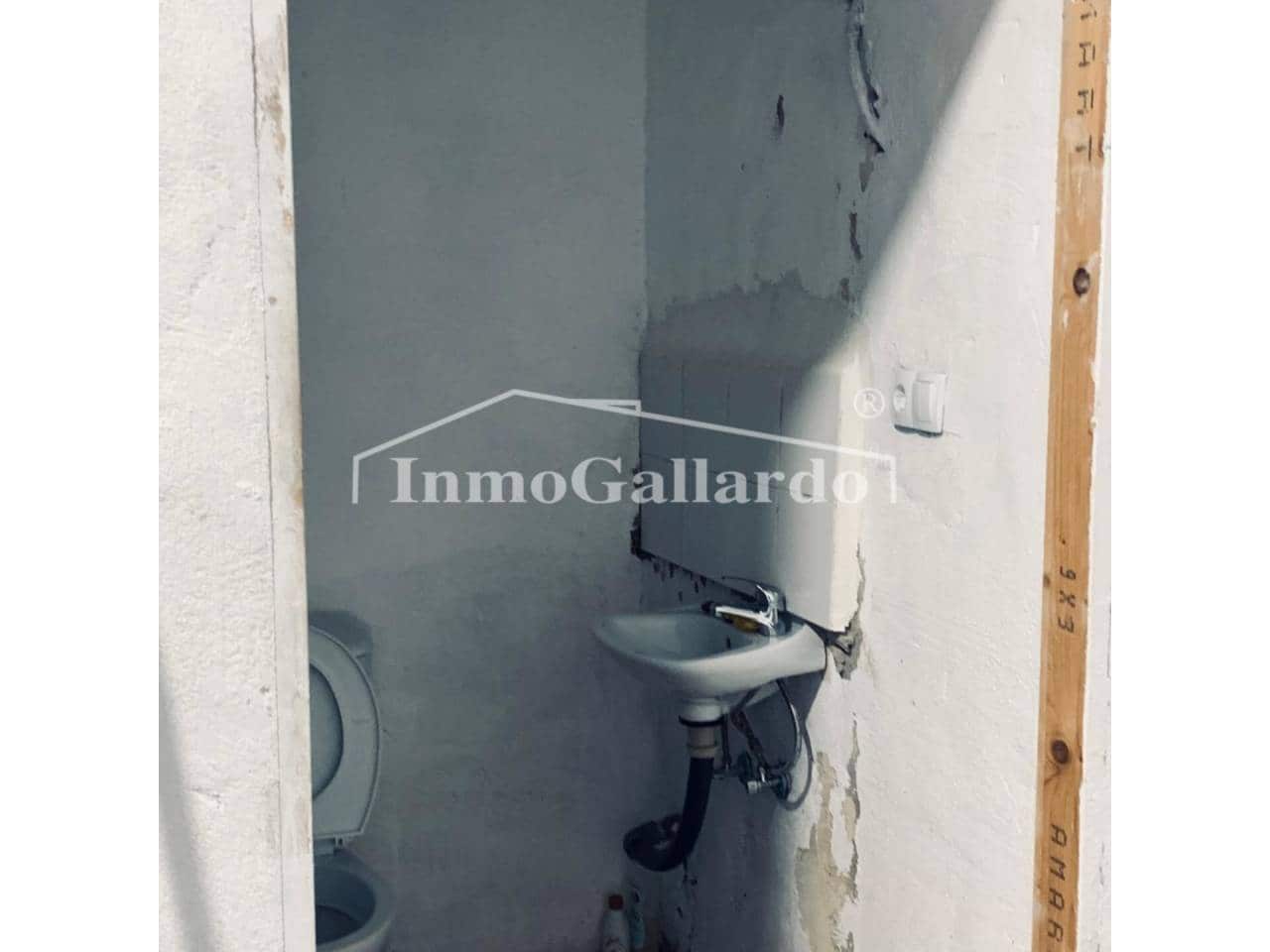 Erhverv til leje i Malaga by - € 2.000 (Ref: 7898337)