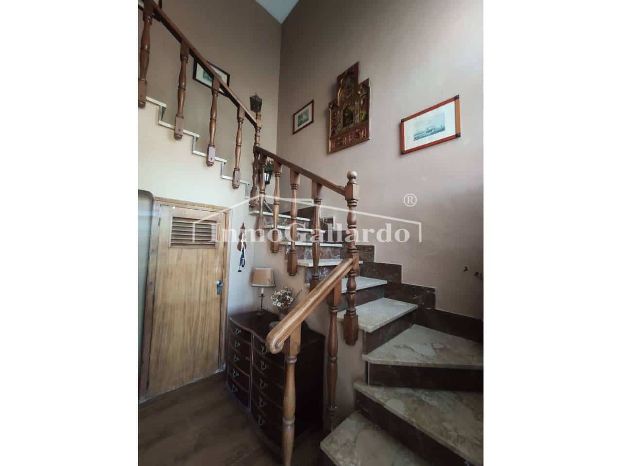 4 sypialnia Dom na sprzedaż w Miasto Malaga z garażem - 580 000 € (Ref: 7910747)