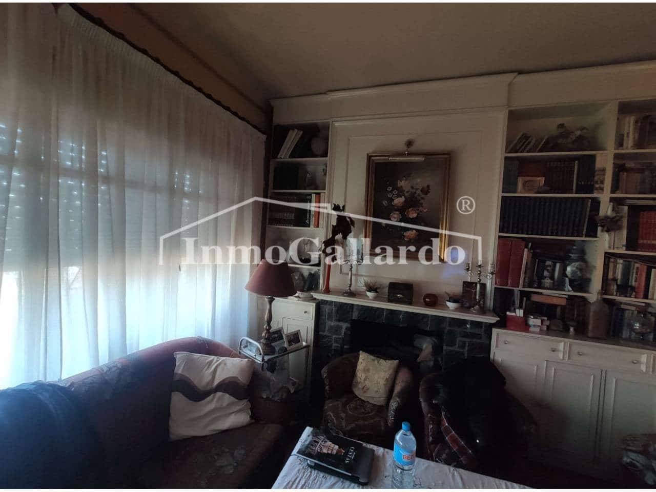 4 sypialnia Dom na sprzedaż w Miasto Malaga z garażem - 580 000 € (Ref: 7910747)