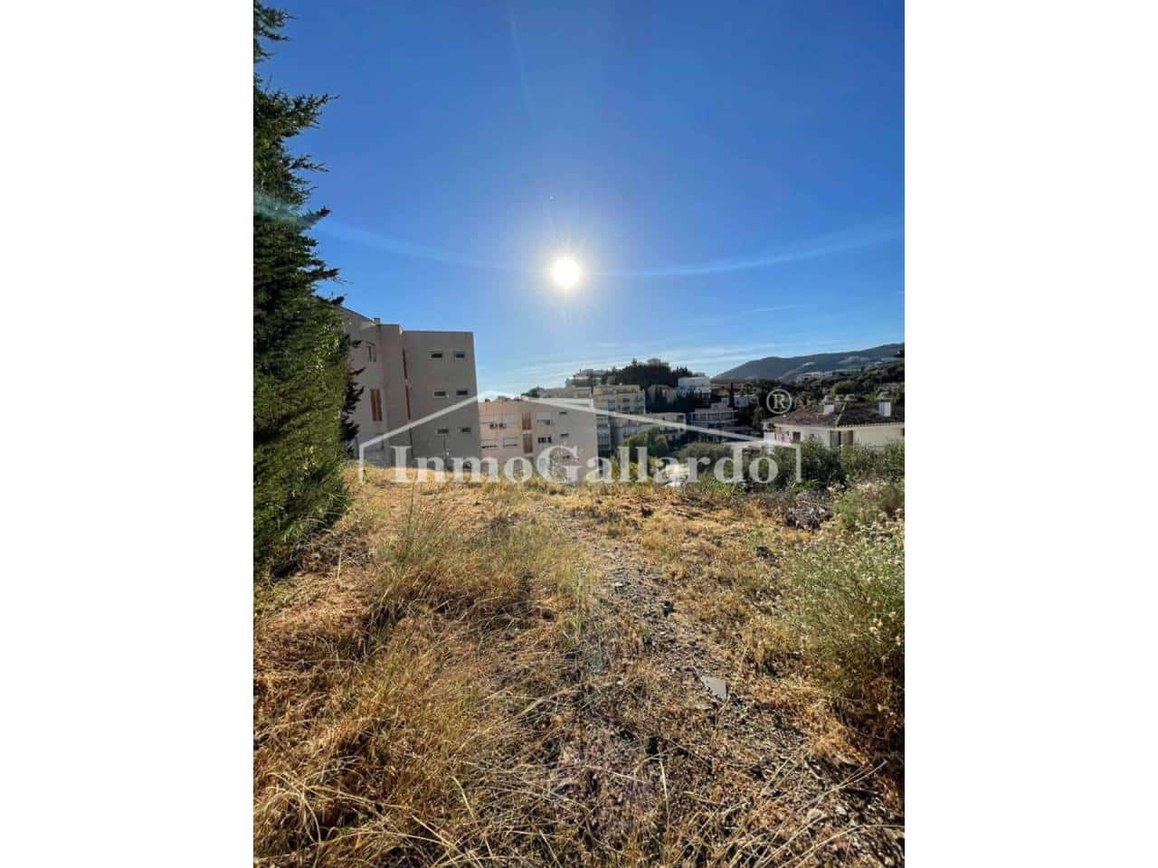 Grunde uden byggetilladelser til salg i Torre de Benagalbon - € 170.000 (Ref: 8003417)