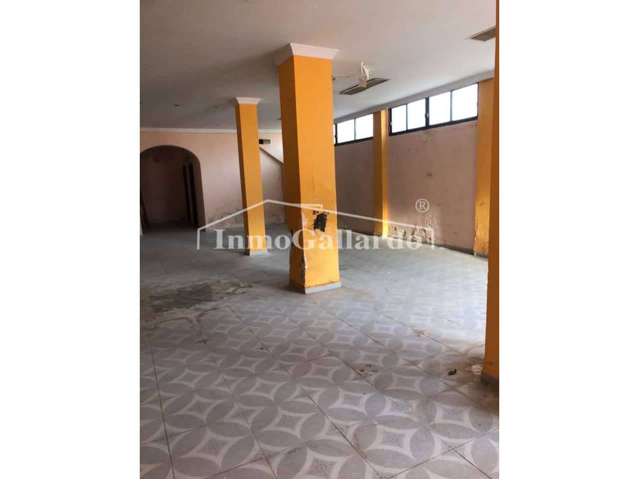 1 soverom Kommersiell til salgs i Malaga by - € 214 900 (Ref: 8004840)