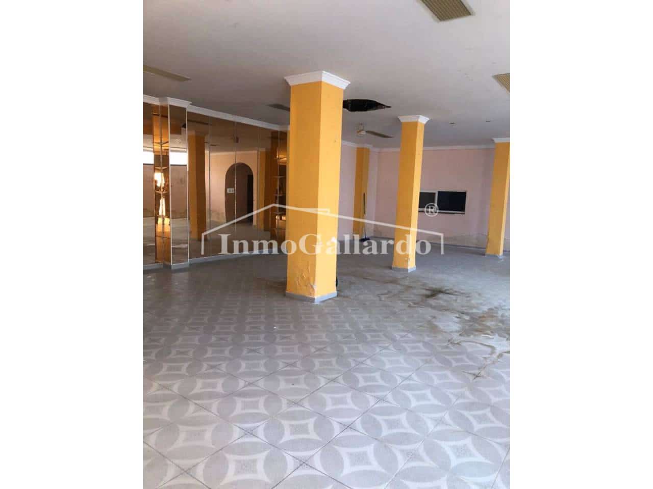 1 soverom Kommersiell til salgs i Malaga by - € 214 900 (Ref: 8004840)