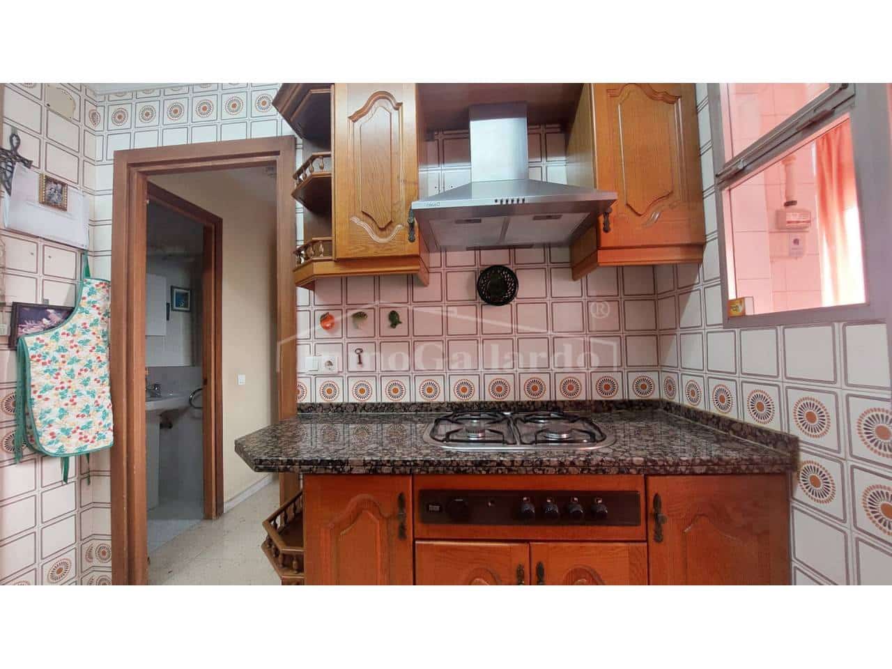 4 soveværelse Lejlighed til salg i Malaga by med swimmingpool garage - € 750.000 (Ref: 8101614)