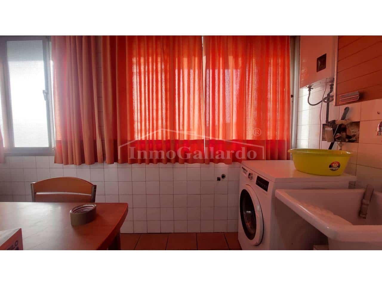 4 soveværelse Lejlighed til salg i Malaga by med swimmingpool garage - € 750.000 (Ref: 8101614)