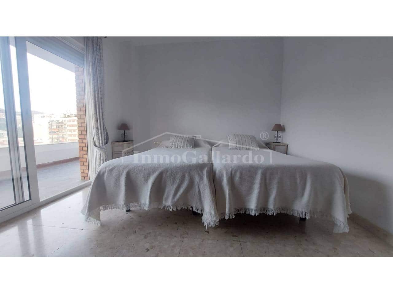 4 soveværelse Lejlighed til salg i Malaga by med swimmingpool garage - € 750.000 (Ref: 8101614)