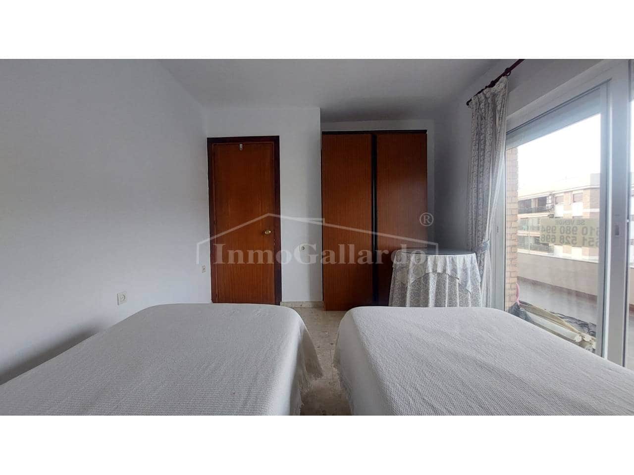 4 soveværelse Lejlighed til salg i Malaga by med swimmingpool garage - € 750.000 (Ref: 8101614)