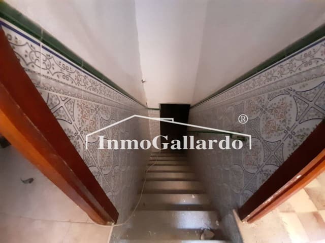 Byhus til salg i Capuchinos, Málaga by - € 550.000 (Ref: 8153023)