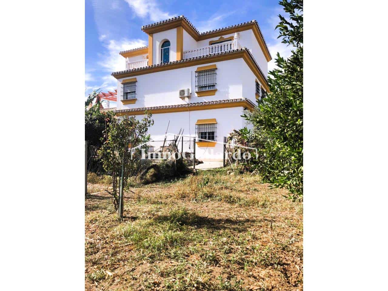 4 soverom Villa til salgs i Rincon de la Victoria med svømmebasseng garasje - € 699 000 (Ref: 8155932)