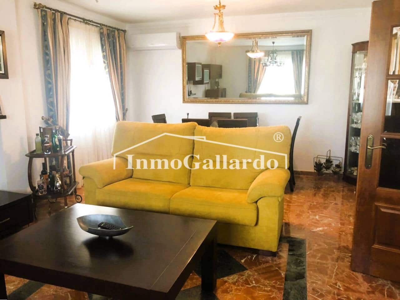 4 soverom Villa til salgs i Rincon de la Victoria med svømmebasseng garasje - € 699 000 (Ref: 8155932)