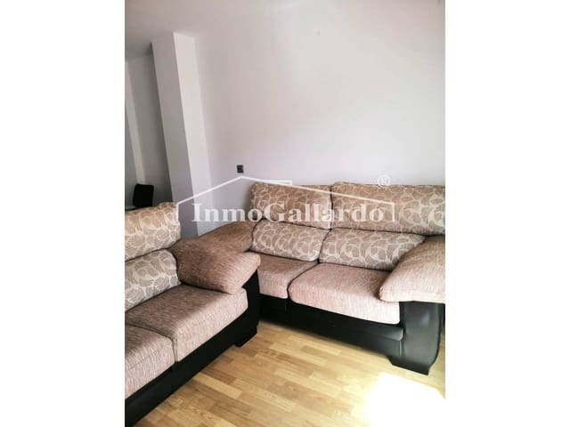 2 bedroom Penthouse for rent in Rincón de la Victoria with pool - € 900 (Ref: 8176366)