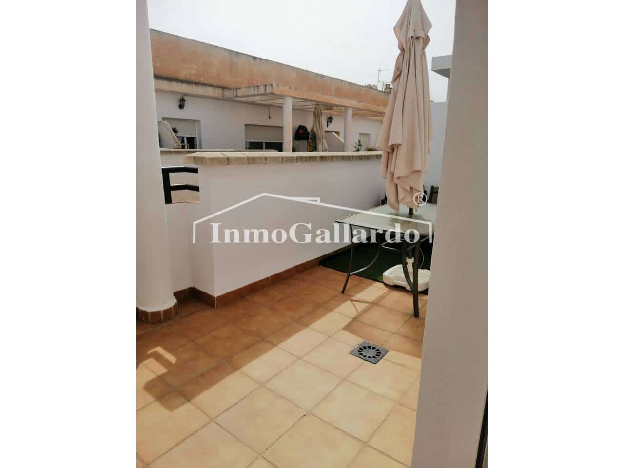 2 makuuhuone Kattohuoneisto vuokrattavana paikassa Rincon de la Victoria mukana uima-altaan - 900 € (Ref: 8176366)