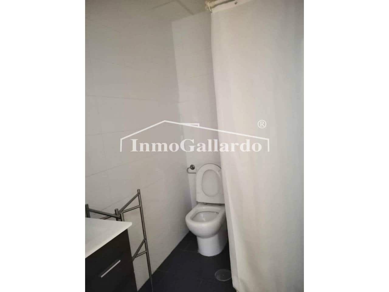 2 makuuhuone Kattohuoneisto vuokrattavana paikassa Rincon de la Victoria mukana uima-altaan - 900 € (Ref: 8176366)