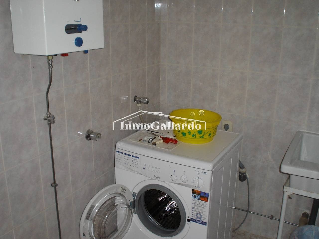 5 makuuhuone Omakotitalo myytävänä paikassa Malaga kaupunki - 225 000 € (Ref: 8246764)