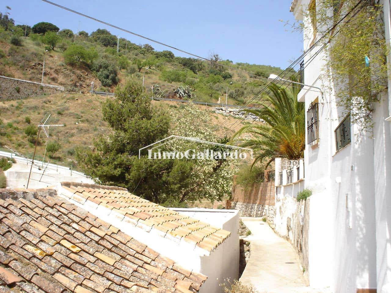 5 makuuhuone Omakotitalo myytävänä paikassa Malaga kaupunki - 225 000 € (Ref: 8246764)